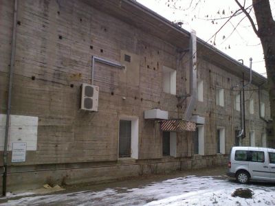 BASA-Bunker Kassel, Parkplatz Strassenseite